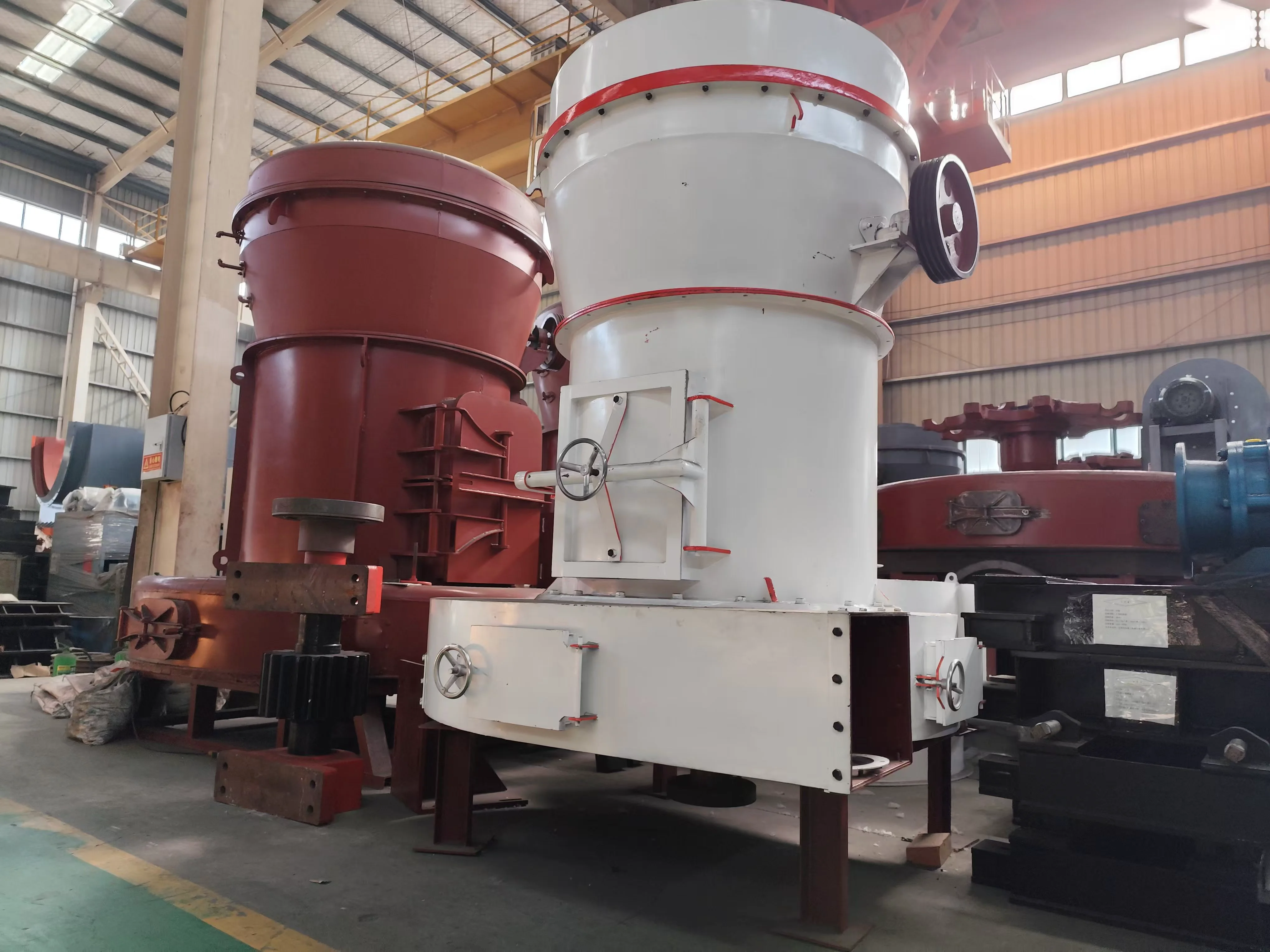 Analysis of Working Status and Operation Control of Raymond Mill