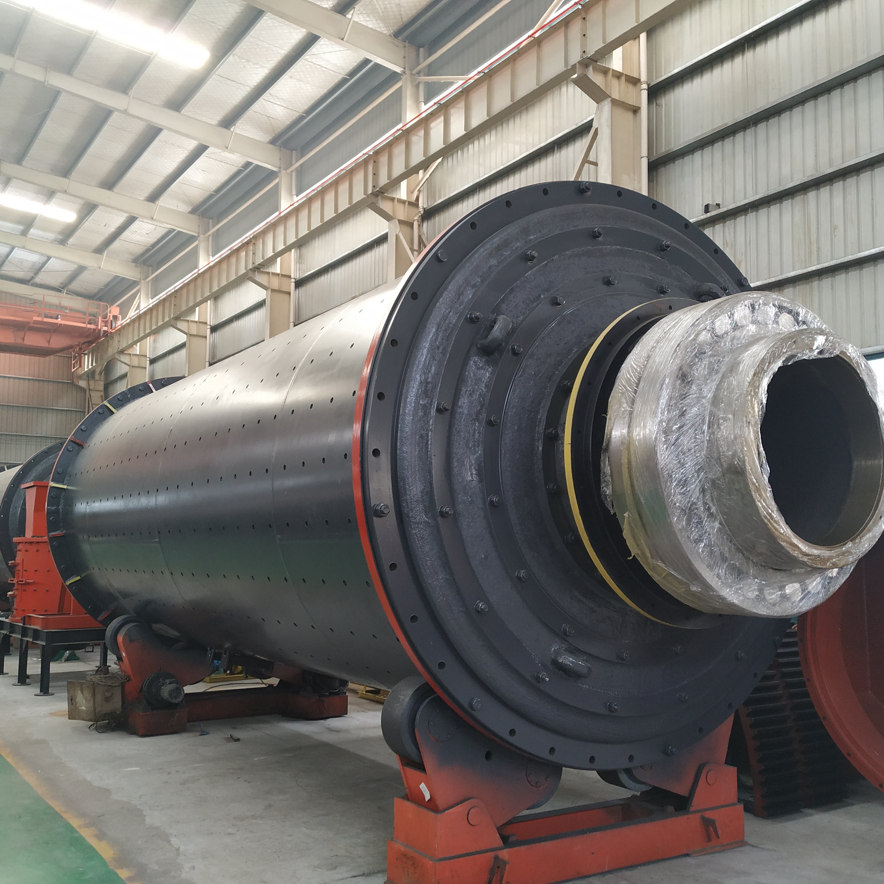 Energy-saving ball mill